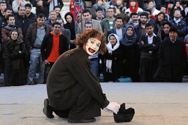 آغاز اجرای تئاترهای خیابانی تهران