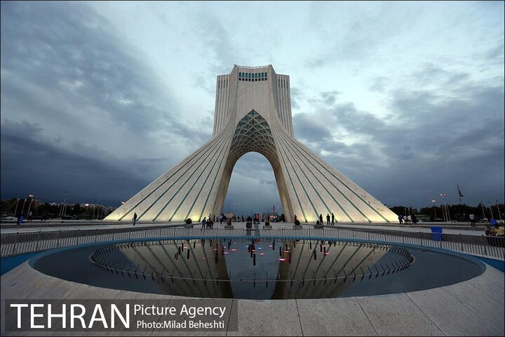ایجاد بزرگترین میدانگاه تهران در میدان آزادی
