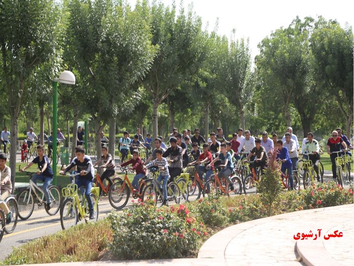 ساخت ۱۴ کیلومتر مسیر دوچرخه در منطقه ۱۵