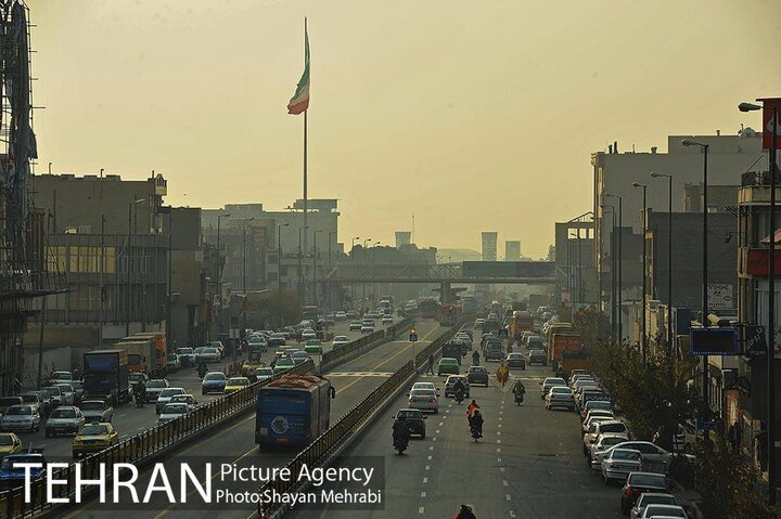تهران اتوبان دو طبقه و برج نمی خواهد