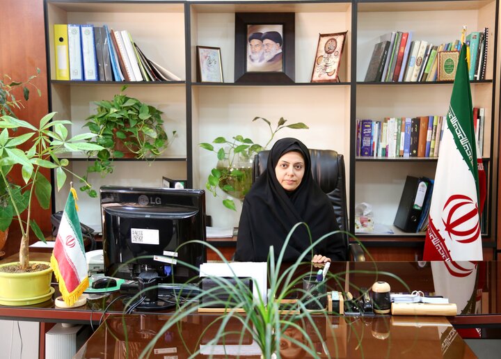 آزادسازی معابر و پیاده رو ها از شاخه و برگ درختان