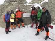صعود تیم کوهنوردی منطقه ۱۵ به قله دماوند
