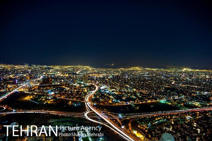 خبر تعطیلی تهران کذب محض است