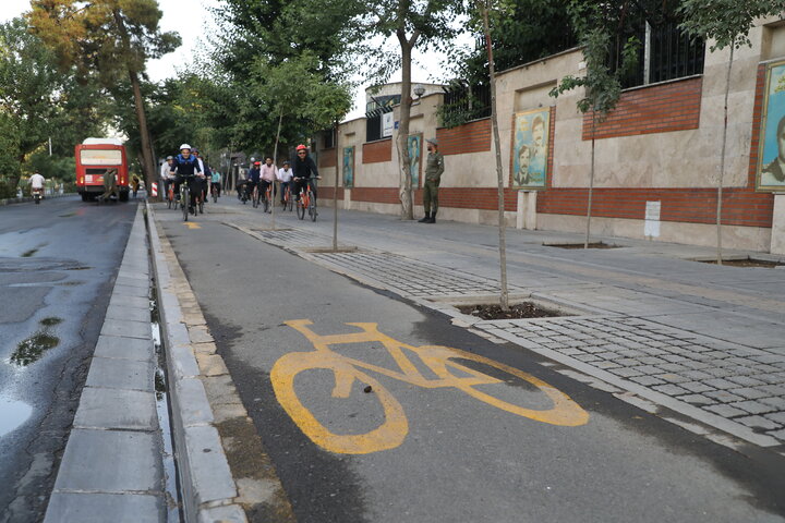 پیوستن  منطقه ۱۳ به طرح مصوب بهسازی معابر پیاده رو و احداث مسیر دوچرخه