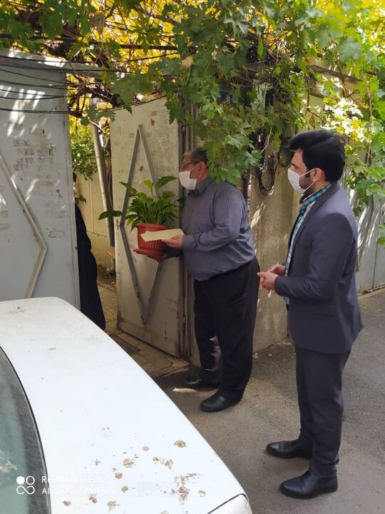 دیدار مدیران شهری با خانواده معظم شهدای سادات منطقه ۱۰ پایتخت