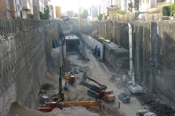 طرح تونل امیرکبیر ۴ بار پیش از اجرا تغییر کرده بود