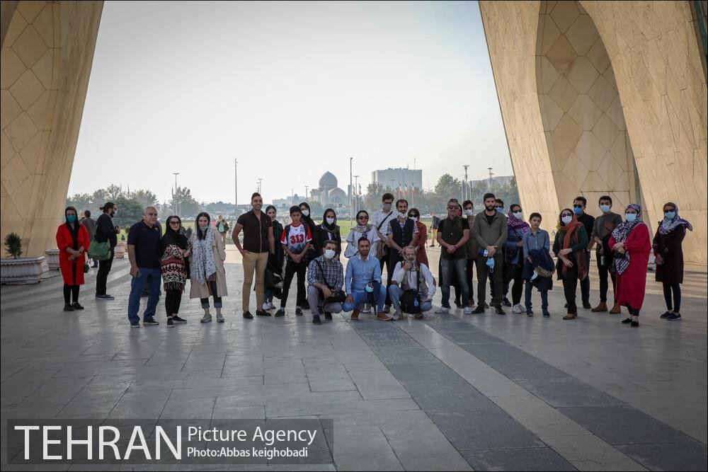 تور عکاسی از مجموعه فرهنگی برج آزادی