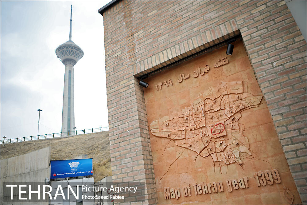 بازدید شهردار تهران از ایستگاه مترو برج میلاد