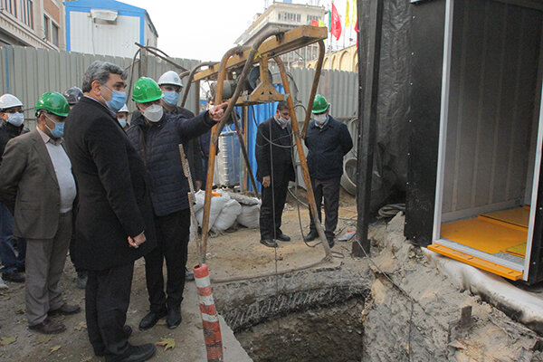 بازدید میدانی شهردار تهران از روند پیشرفت پروژه احداث زیرگذر گلوبندک