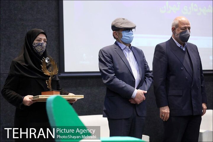  شهرداری تهران به عنوان دستگاه برتر در به‌کارگیری انرژی‌های تجدید پذیر ایران انتخاب شد