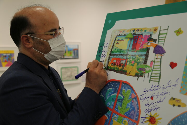  اکران آثار منتخب دومین دوره مسابقه نقاشی کودکان تهران در سطح شهر