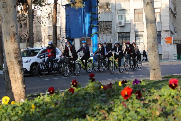 مناسب‌سازی خیابان‌ها برای دوچرخه‌سواران