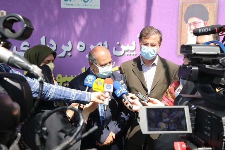  بهره‌برداری از نخستین مرکز واکسیناسیون خودرویی کرونا در تهران