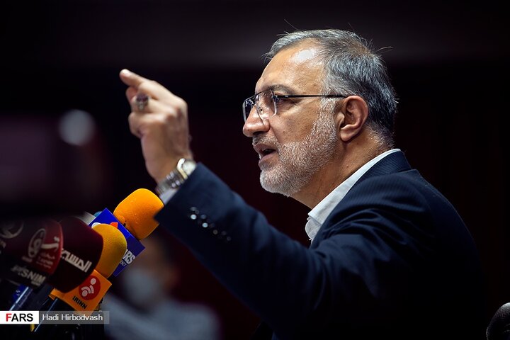 شهرداری تهران مبارزه با فساد گردن‌کلفت‌ها را از پالادیوم تا خلازیر آغاز کرده‌است