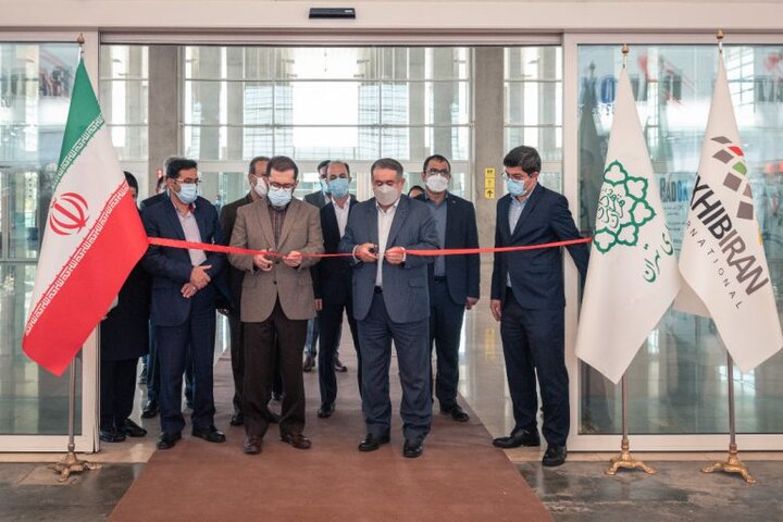 آغاز به کار نمایشگاه بین المللی صنعت و چوب به طور همزمان 