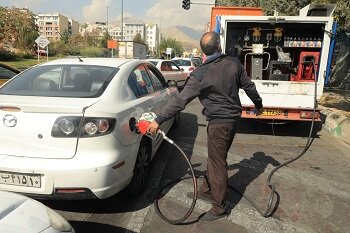 خدمات رسانی خودروهای سیار سوخت در منطقه ۲ 