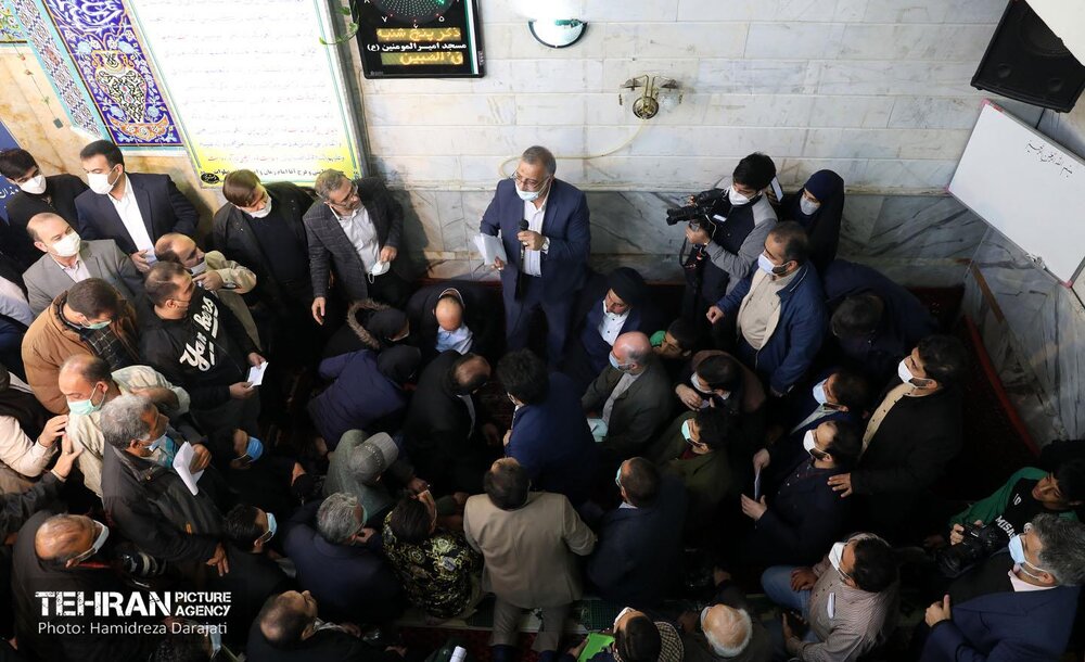 دیدار مردمی شهردار تهران در مسجد امیر المومنین محله باغ آذری