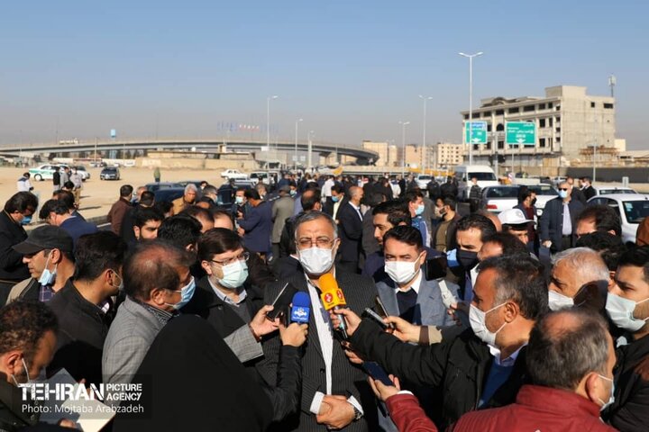 اصلاح ۱۳ تقاطع بزرگراهی در نیمه اول ۱۴۰۱/حذف تخفیف ۲۵ درصدی عوارض نوسازی در بودجه سال آینده