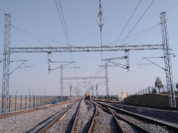 آغاز عملیات اجرایی تعمیرات شبکه برق بالاسری خط ۵ مترو