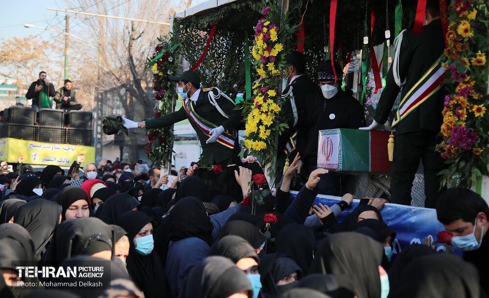 تشییع و تدفین دو شهید گمنام در منطقه 15