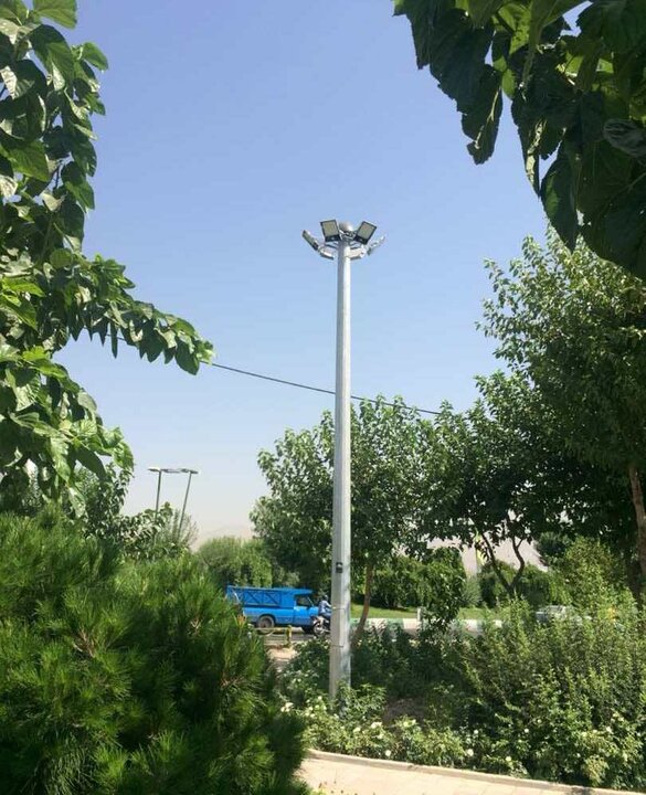 استفاده از سیستم روشنایی پرنور و کم‌مصرف در بوستان‌های منطقه ۹