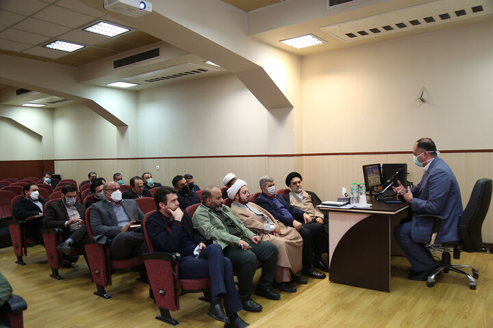 برگزاری نشست قرارگاه شهید ابراهیم هادی در نخستین محل استقرار معمار کبیر انقلاب