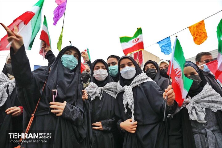 شکوه حضور پایتخت نشینان در راهپیمایی ۲۲بهمن به روایت تصویر