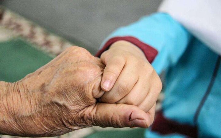 تکریم پدران سالمند سرای سالمندان توسط شهرداری منطقه ۳