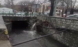 لایروبی‌ مستمر انهار و مسیل‌های منطقه ۳ در فصل بارش برف و باران 
