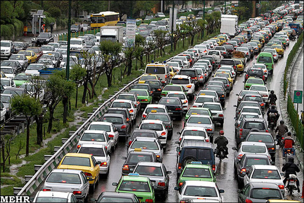 دولت برای حل معضل ترافیک وارد عمل شود