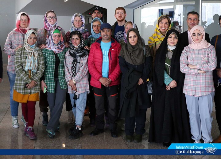 بازدید کوهنوردان کشورهای عضو اکو از جشنواره نوروزی برج میلاد