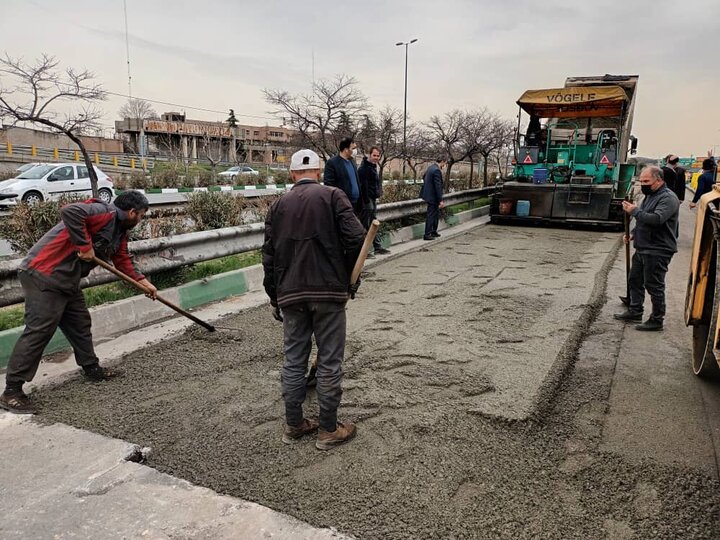  بهسازی آسفالت بزرگراه شهید یاسینی با روش بتن غلطکی