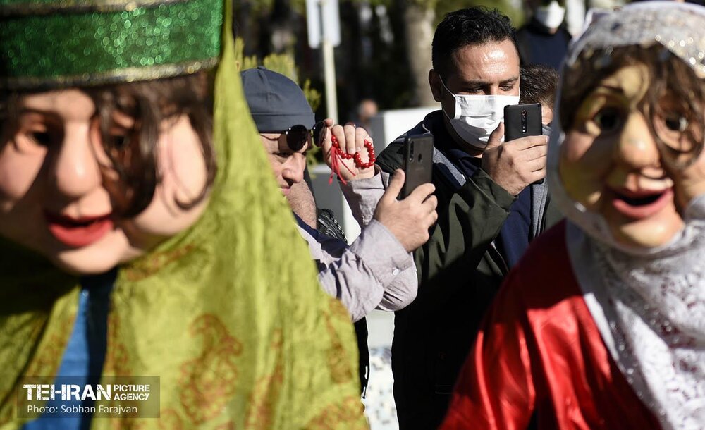 شادپیمایی عروسکی اقوام ایرانی در بوستان دانشجو