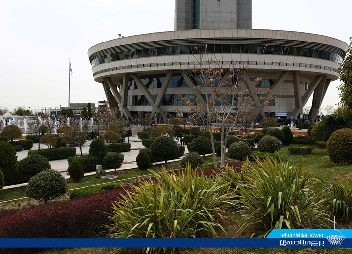 برج میلاد در روز طبیعت تعطیل است