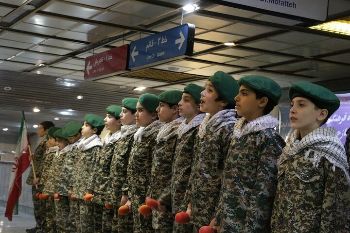 اجرای برنامه‌های فرهنگی ویژه ۱۲ فروردین در متروی تهران