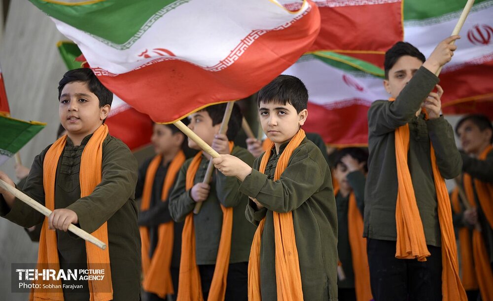 روز جمهوری اسلامی ایران در برج میلاد