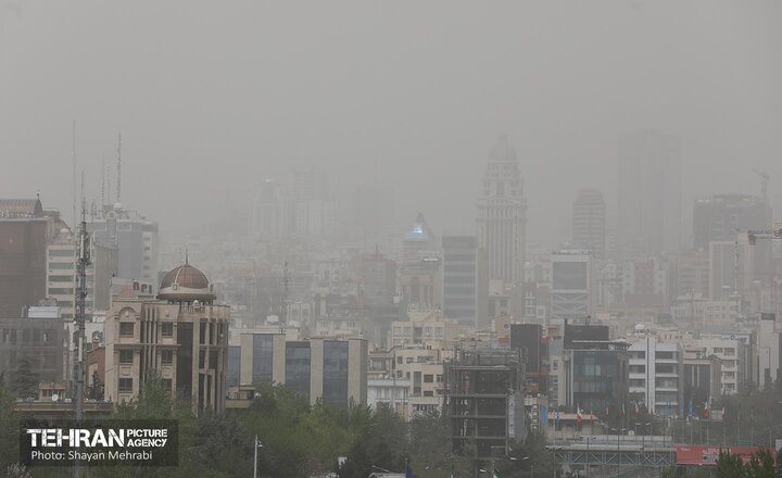 کیفیت هوای تهران در وضعیت بسیار ناسالم/اوج انباشت آلاینده‌ها ساعت۱۵