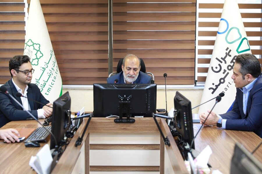محضرنیا سُکان‌‌دار سازمان فاوای شهرداری تهران شد