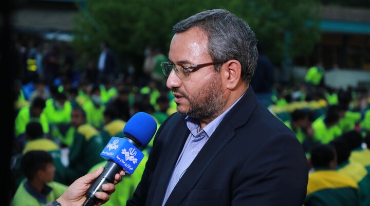برگزاری اولین مراسم افطاری ساده برای هزار و ۲۰۰ پاکبان و باغبان شهرداری در منطقه ۳
