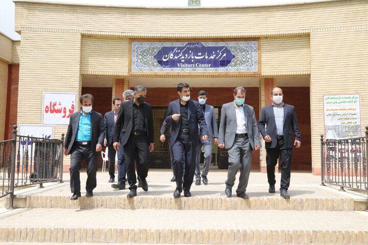 بازدید مدیران شهری از نحوه فعالیت باغ گیاه‌شناسی
