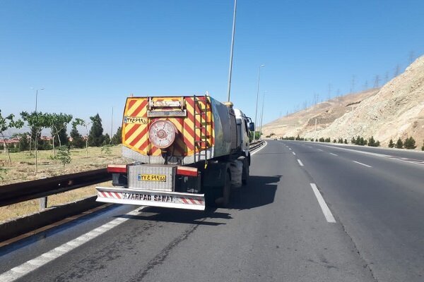 شستشوی ۹۹۷ کیلومتر گاردریل و جداول معابر منطقه ۲۲