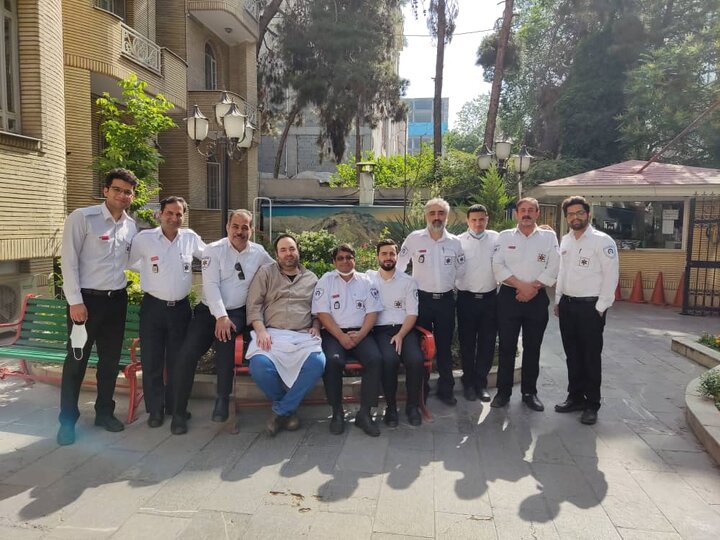 خدمات‌رسانی تیم‌های فوریت‌ پزشکی شرکت شهر سالم به نمازگزاران عید فطر