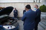 بازدید شهردار تهران از خودروی برقی ایرانی