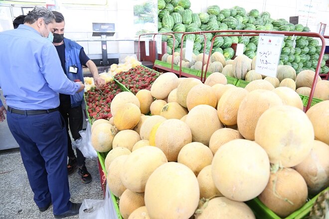 کاهش قیمت ۸ محصول پرمصرف در میادین میوه و تره بار پایتخت