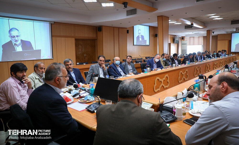 جلسه شورای معاونین با حضور شهردار تهران