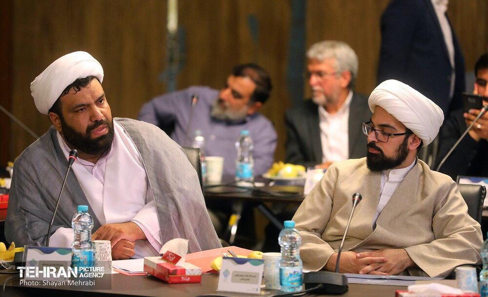 همایش تشکل های دینی با حضور شهردار تهران