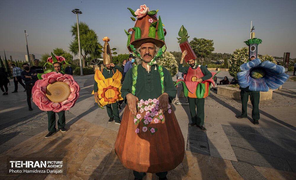 پایتخت میزبان جشنواره گل و گلاب