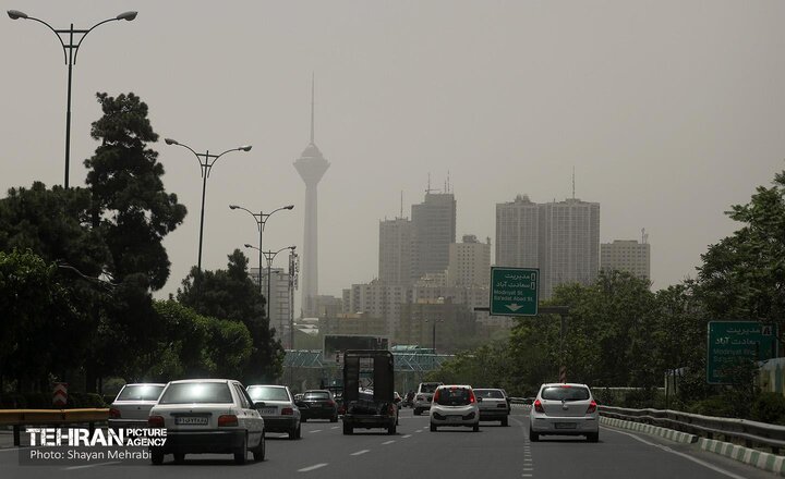 هوای تهران در وضعیت ناسالم برای گروه‌های حساس قرار دارد