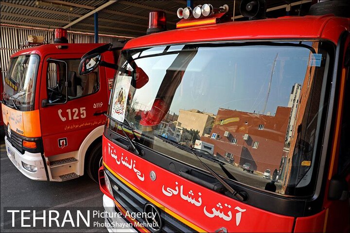 اعزام نیروی کمکی و خودروهای عملیاتی از شهرداری تهران به آبادان