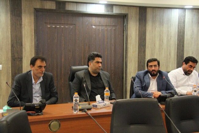 استقرار ۱۱۰ ون در محوطه بیرونی حرم مطهر برای جابه‌جایی زائران 